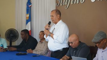 Informe revela grave problema ambiental por vertedero en zona de humedales en Sánchez, Samaná