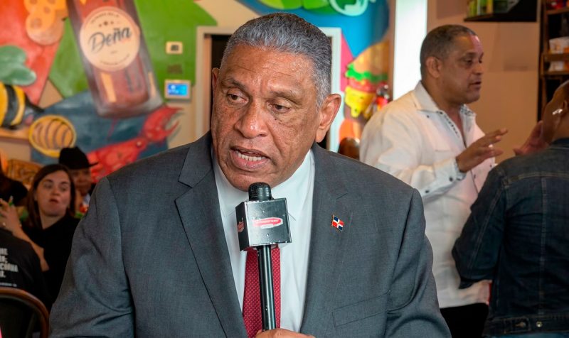 Chu Vásquez resalta logros de Consulado Dominicano en NY