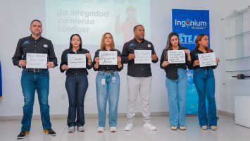 DA imparte charla sobre el valor de la integridad a estudiantes Loyola