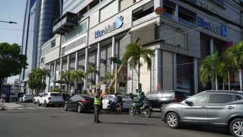 Digesett refuerza control del tránsito en plazas comerciales por celebración del Día de las Madres
