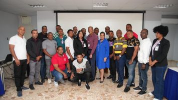 Energía y Minas crea primer equipo de inspectores de seguridad de mina de larimar