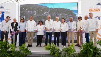 Abinader inaugura carretera Enriquillo–El Higüero en Barahona que impactará a 300 mil habitantes
