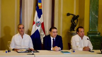 Gobierno asigna 800 millones de pesos para evitar alzas del pasaje en transporte público