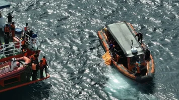 Condenan capitán por naufragio mortal en Indonesia