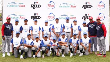 Barrio INVI gana doble jornada en torneo RBI de Villa Altagracia