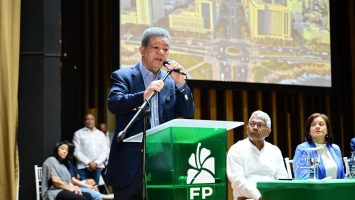 Leonel Fernández acusa al PRM de priorizar proyecto político sobre el interés nacional