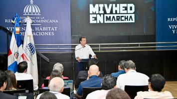 Mivhed aumenta 93 % emisión de licencias y moviliza más de RD$230 mil millones en inversiones