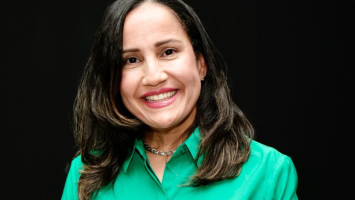 Yadira Peña denuncia supuesta mala gestión en aplicación de políticas sociales