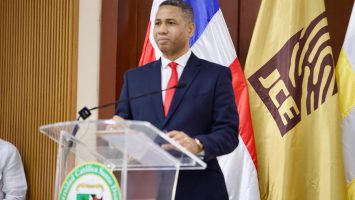 Trajano Santana dice nueva cédula es en esencia una garantía de avance del estado dominicano
