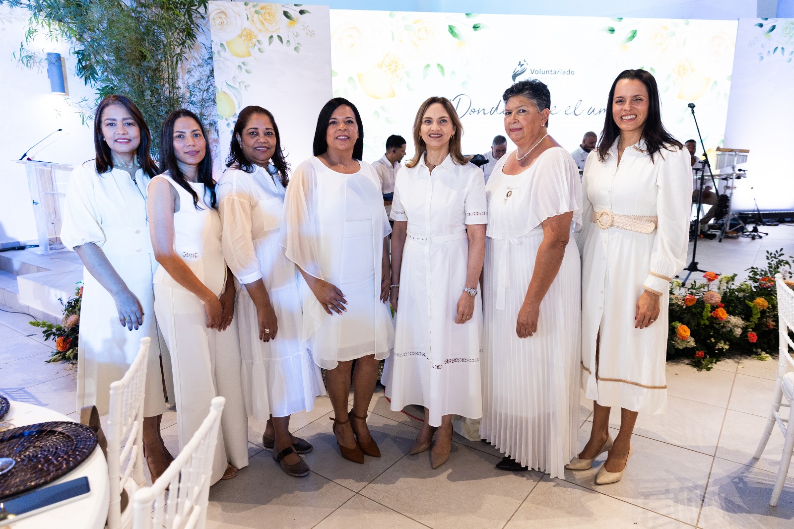 Voluntariado Banreservas celebra el Día de las Madres con el evento “Donde nace el amor” (4)