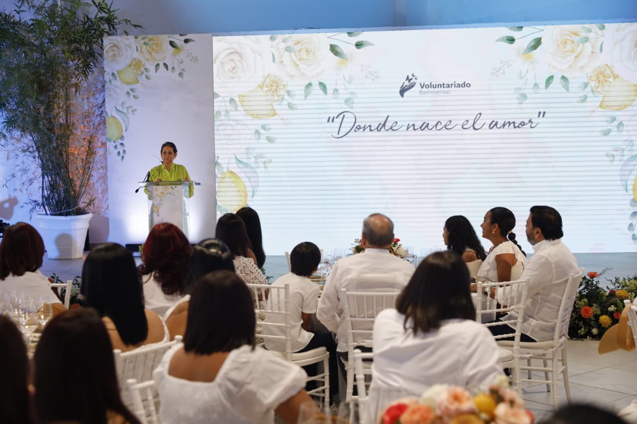 Voluntariado Banreservas celebra el Día de las Madres con el evento “Donde nace el amor” (7)
