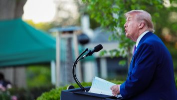 Trump dice que Irán «nunca tendrá un arma nuclear» y que la guerra «se resolverá pronto»