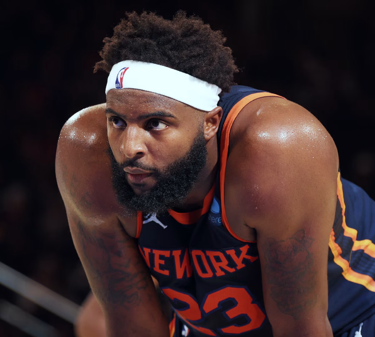 Mitchell Robinson se rompe el dedo meñique a una semana de las Finales de la NBA