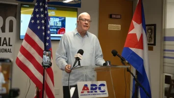 «Se acabó la impunidad»: Exilio cubano celebra entre aplausos la imputación de Raúl Castro