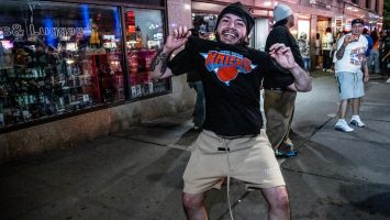 NY enloquece por el histórico tercer título de los Knicks y una espera de 53 años