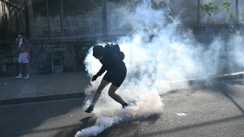 Fuertes disturbios en Ginebra contra la cumbre del G7 en Francia