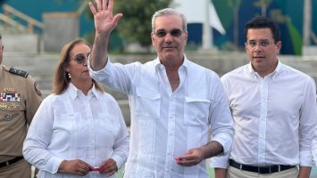 Abinader anuncia extensión del teleférico hasta Quita Sueño y ampliación de la carretera Sánchez en Haina