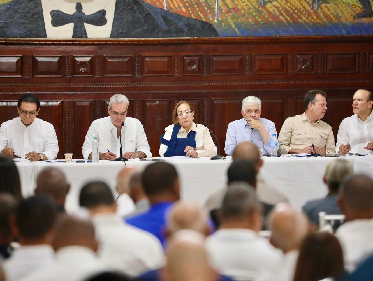Abinader encabezará este domingo Consejo de Ministros en Santiago para evaluar desarrollo provincial (5)