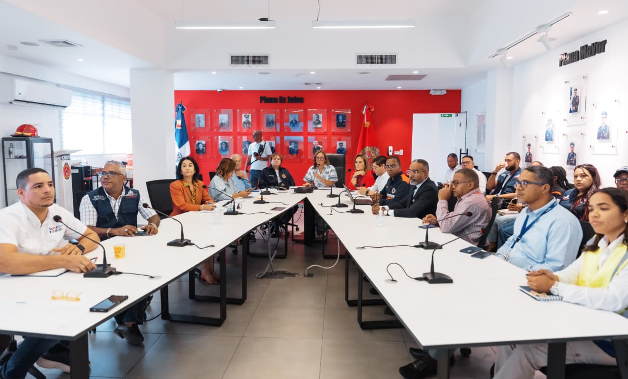 Alcaldía del DN activa plan preventivo para temporada ciclónica con más de 1,200 brigadistas (2)