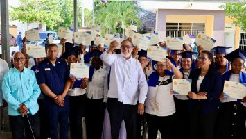 DGDC impulsa oportunidades de emprendimiento en Barahona con capacitación de decenas de mujeres