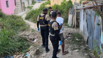 DNCD apresa 10 personas y ocupa más de 1,400 gramos de drogas en Verón-Punta Cana