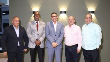 Ricardo Nieves pide a deportistas dominicanos apegarse a la ética en conferencia Club Naco