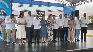 Raquel Peña y director del SNS entregan obras que fortalecen servicios de salud en Valverde