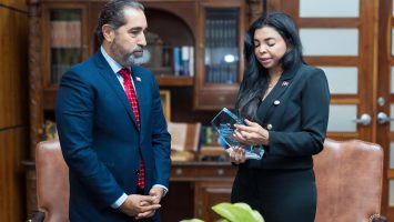 Procuraduría reconoce labor de representante del FBI al concluir misión en RD