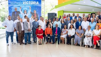 Jovanny Ortega consolida su liderazgo con multitudinario acto “Hacia la Victoria” en la UASD-SFM