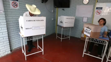 Vuelve a registrarse la falta de material electoral en algunas mesas de votación en Perú