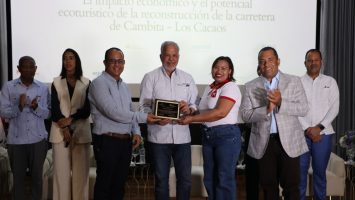 Reconstrucción de carretera Cambita-Los Cacaos potenciará el desarrollo ecoturístico