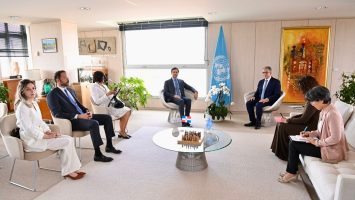 Roberto Ángel Salcedo sostiene encuentro estratégico con el director general de la Unesco
