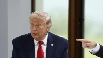 Trump bromea en la cumbre del G7: “Soy el jefe”