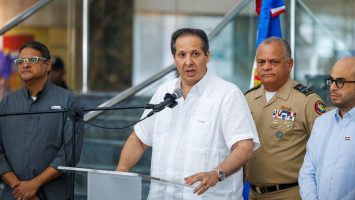 Ministerio de Salud coordina apoyo para médicos dominicanos deseen regresar al país desde Venezuela