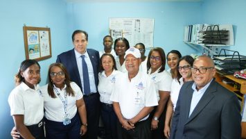 Víctor Atallah supervisa estrategias de prevención y control de enfermedades en SDN