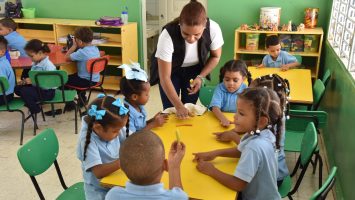 Evaluación de Desempeño Docente culmina cuarta etapa con 99.3 % de cumplimiento, según autoridades