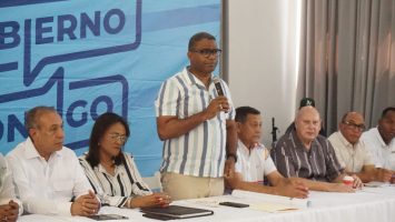 Programa “El Gobierno Contigo” llega a Samaná para escuchar necesidades comunitarias