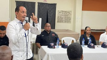 José Moya anuncia su candidatura a la Alcaldía de Santo Domingo Oeste para el 2028