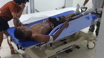 (VIDEOS) Agente policial hiere de bala a presunto atracador tras asalto negocio en Navarrete
