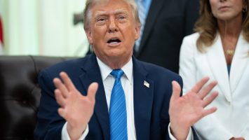 Exilio venezolano pide a Trump revisar relación con Caracas por su manejo tras terremotos