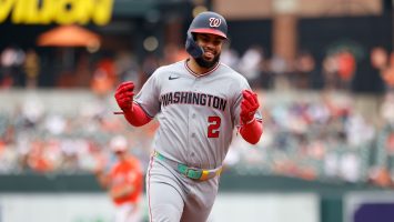 Luis García Jr. destroza a los Orioles con dos cuadrangulares