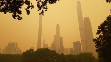 El humo y la mala calidad del aire persisten en parte de EEUU por los incendios en Canadá