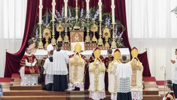 Superior de los lefebvrianos desafía al Vaticano y califica de inválidas las excomuniones