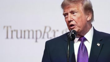 Trump dice estar dispuesto a dialogar con Hizbulá si El Líbano se lo pide