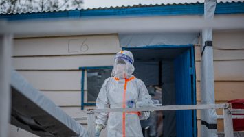 La OMS anuncia el primer ensayo de un antiviral contra el ébola