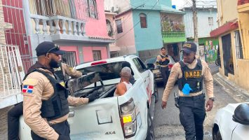 Arrestan 12 personas y ocupan más de 1,500 gramos de presunta droga en Boca Chica