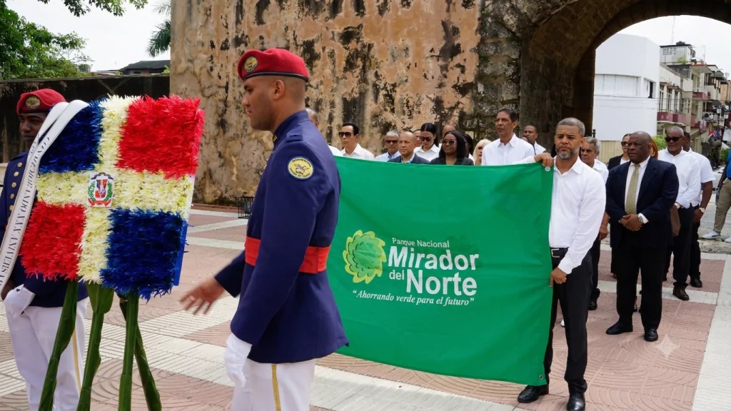 Autoridades anuncian plan de recuperación y relanzamiento del Parque Mirador Norte en su 30 aniversario (1)