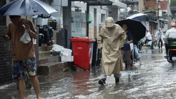 Miles de japoneses bajo órdenes de evacuación por deslizamientos y lluvias en el norte