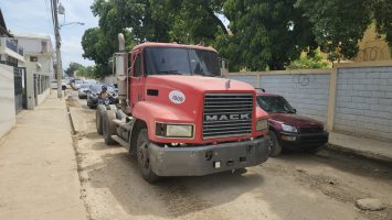 Policía Nacional recupera en Santiago camión robado en Mao, Valverde