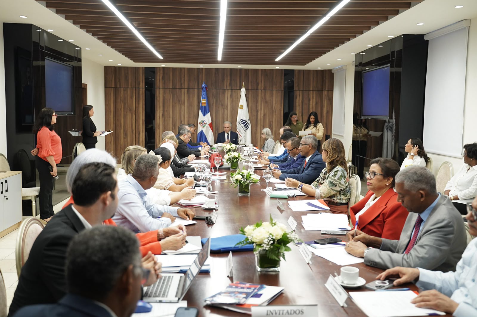 Consejo Nacional de Educación aprueba fortalecer escuelas en prevención de la violencia de género, intrafamiliar y sexual (1)